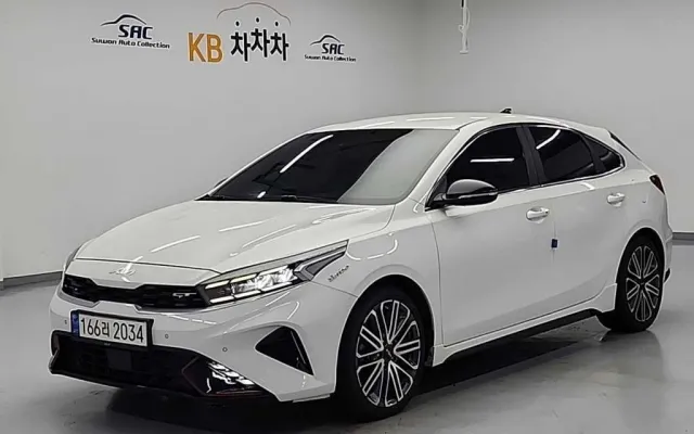 EV4롱레인지 중고차 더뉴 K3 2세대 1.6 가솔린 터보 GT 5도어 시그니처 매물 사진 17 - 2022/04 36,184km